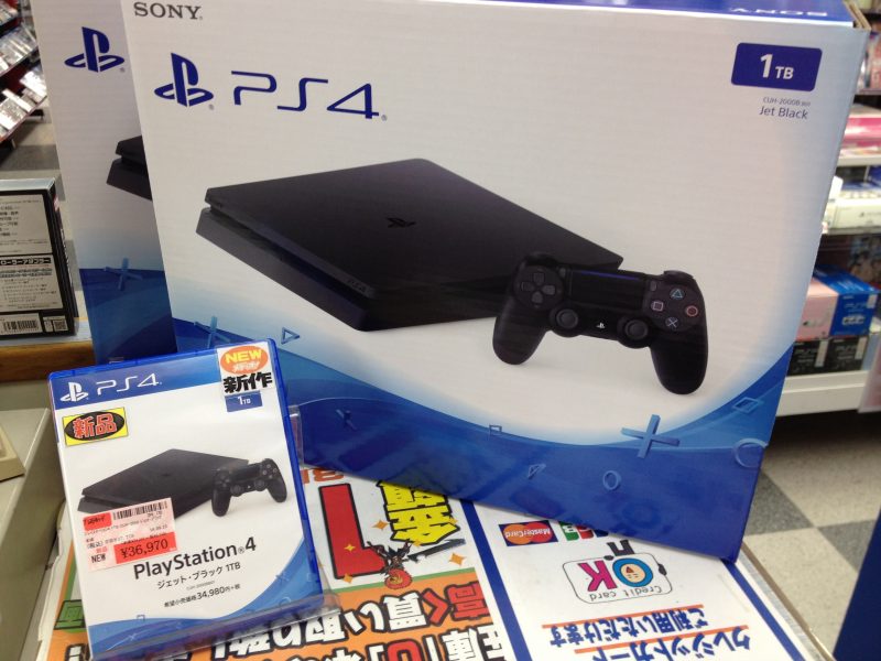 Amazon.co.jp: PlayStation 4 Pro Jet Black 1TB(CUH-7000BB01) : Video Games