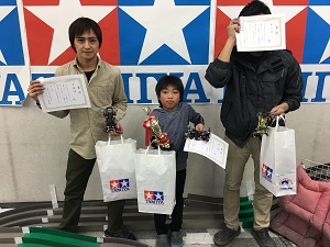 12月15日の『メディオ！沖新年間チャンピオン戦』（ナイトレース）開催しましたー！