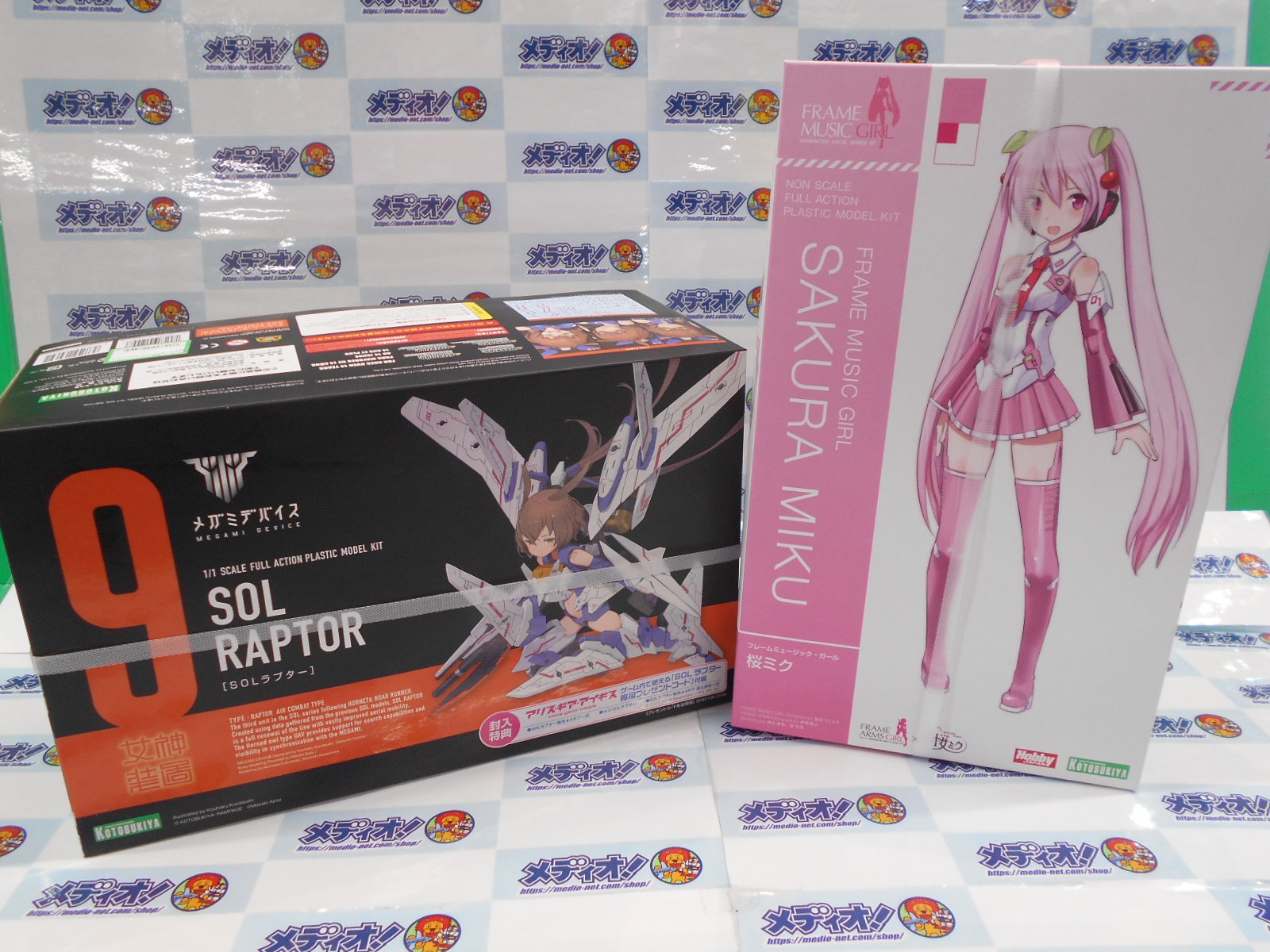 未組立フレームミュージック・ガール、メガミデバイス買い取りました！